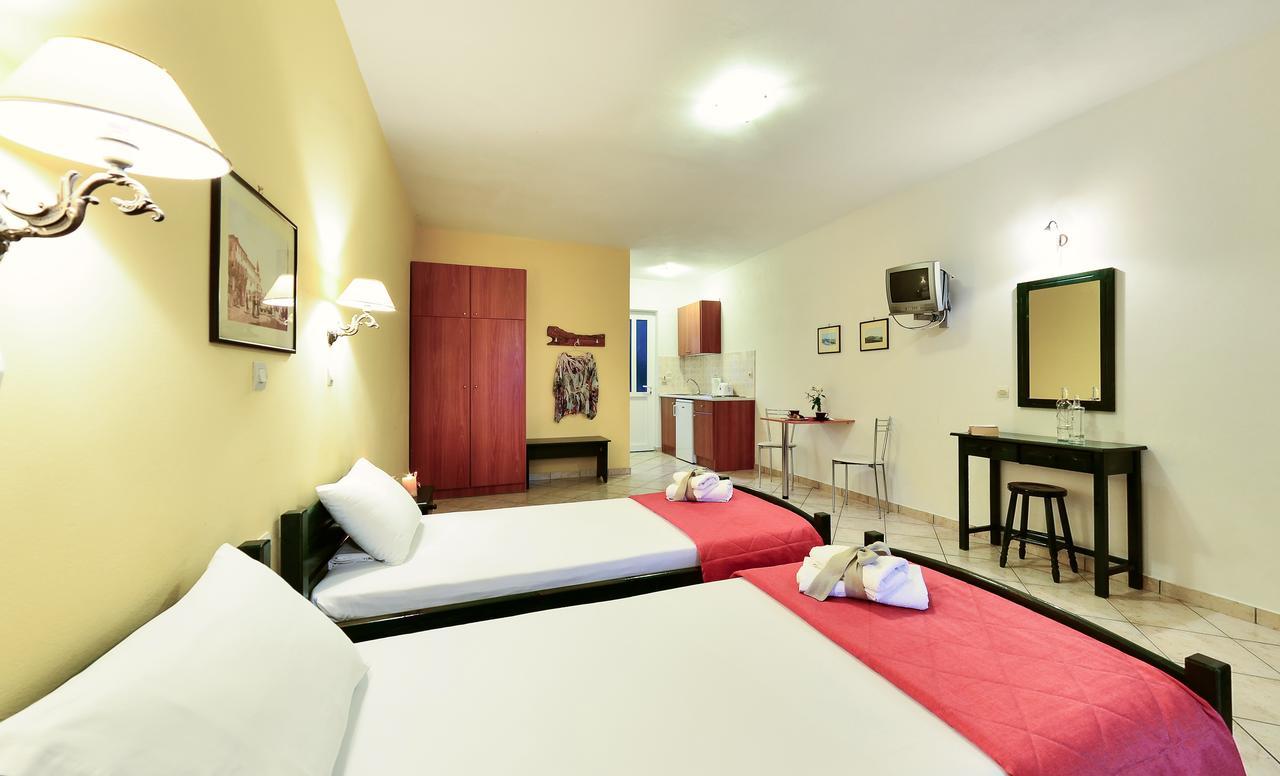 Remezzo Studios & Apartments Amoudi Eksteriør billede